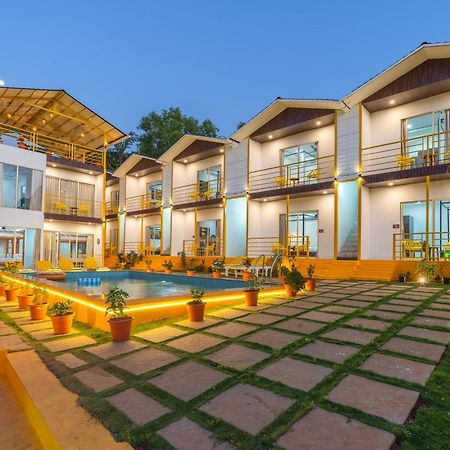 The Social Stays Goa, Morjim Formerly Artbuzz Экстерьер фото