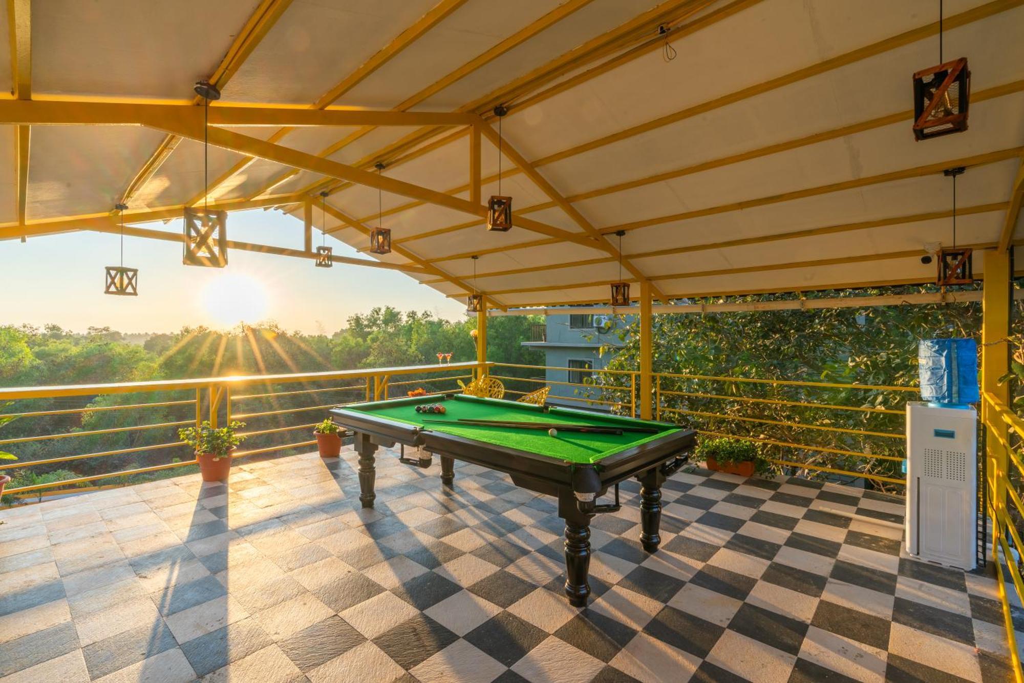 The Social Stays Goa, Morjim Formerly Artbuzz Экстерьер фото