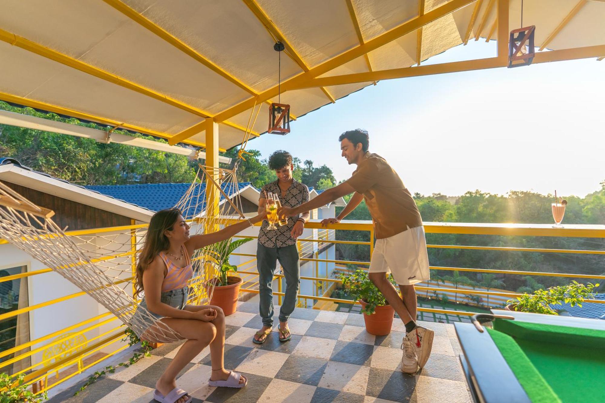 The Social Stays Goa, Morjim Formerly Artbuzz Экстерьер фото